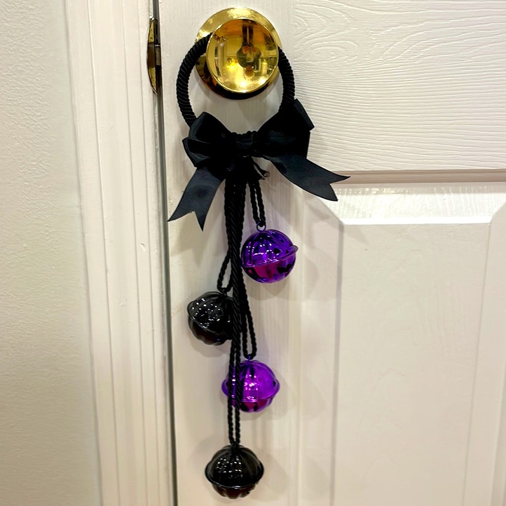 EUC Halloween 🎃 Doorknob Bells